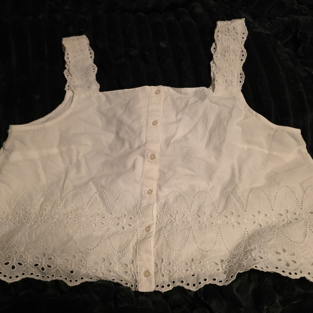 NWT GAP White Eyelet Lace Women's Tank Top - LINED
